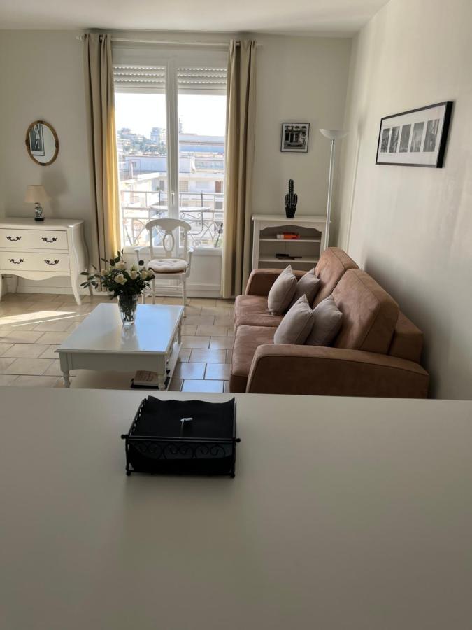 Cannes, Croisette, Palais Miramar Екстер'єр фото