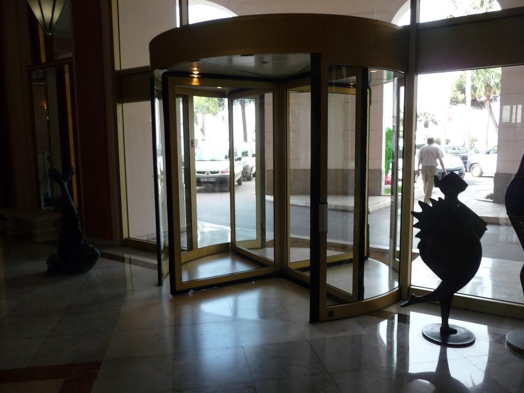 Cannes, Croisette, Palais Miramar Екстер'єр фото